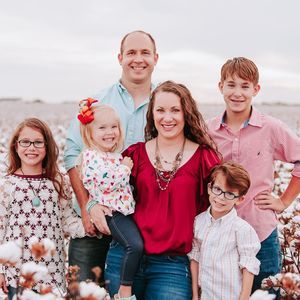 Meet your Posher, Kendra